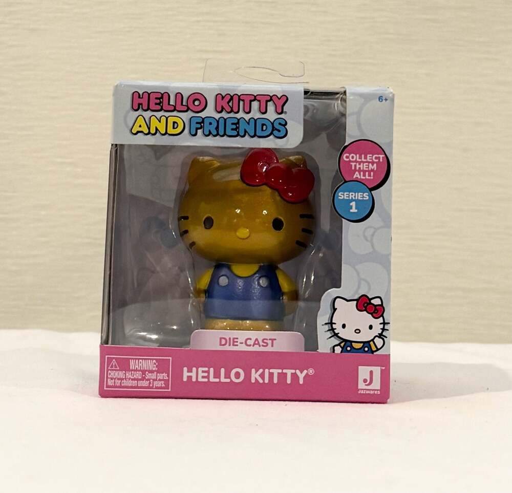 Hello Kitty and Friends Series Die-Cast Figure Gold Hello Kitty M-HK001